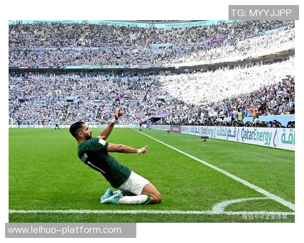 巴黎圣日耳曼与本菲卡友谊赛精彩回顾4-3逆转引发全场热烈反响