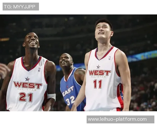 波西与姚明的篮球传奇：跨越文化的友谊与奋斗之路