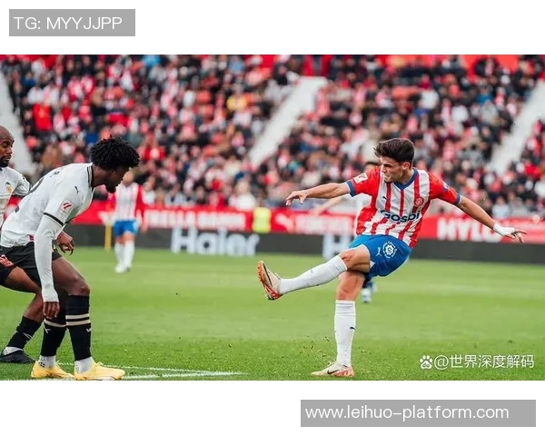 西甲精彩对决里昂绝杀那不勒斯补时进球引发转会热议