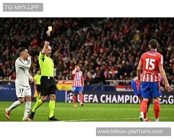 中超激战巴黎圣日耳曼逆转曼联引发争议判罚全场沸腾 中超激战巴黎圣日耳曼逆转曼联引发争议判罚全场沸腾