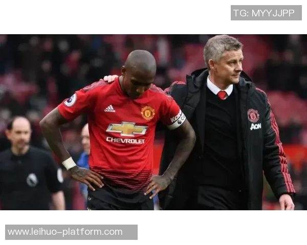 国王杯波尔图与拜仁激战成平局转会传闻引发热议