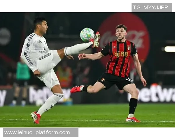 德甲惊现冷门里昂与曼联激战成平局引发全场震惊